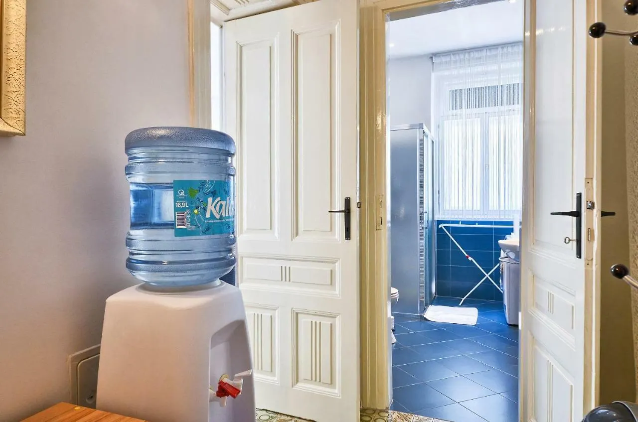 Lavender - City Room With Free Parking 4*, Pula