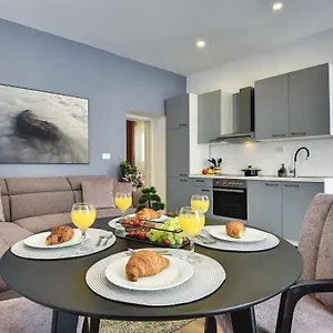 Apartament D&a Luxury With Free Parking