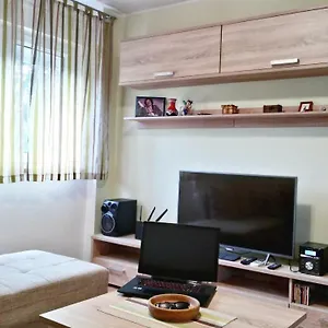 Apartament Romina
